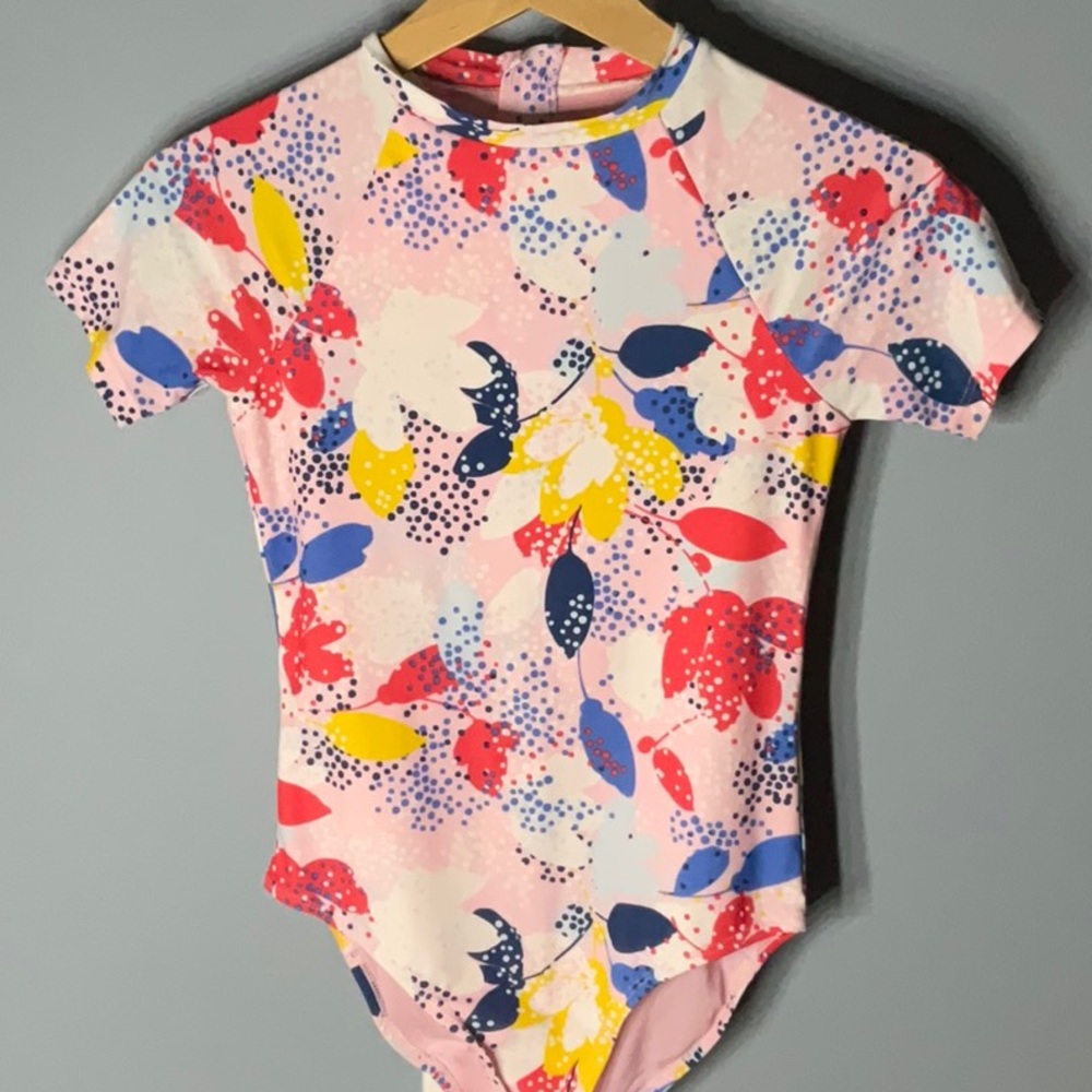 Gap one piece swim suit kids xl